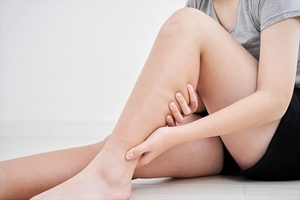 テレワーク中のむくみが太る原因に！？だるさをスッキリさせるストレッチ｜ボクシングフィットネスジムNOA