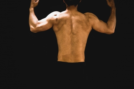 肩こりも改善！？肩甲骨ストレッチでパフォーマンスを上げる｜ボクシングフィットネスジムNOA イメージ