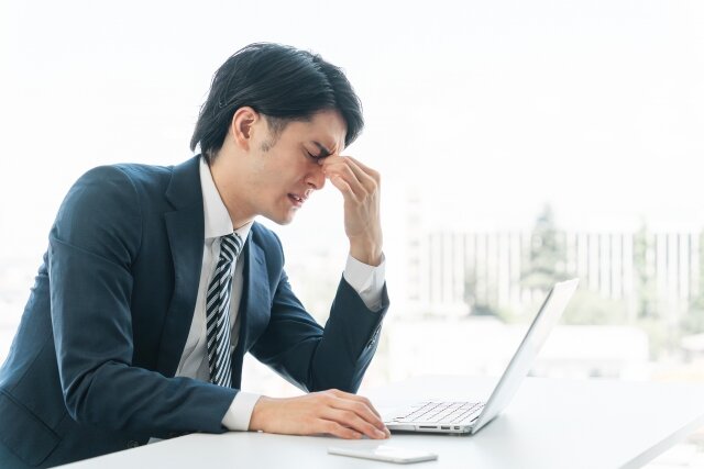 オフィスでできるストレッチ：デスクワークの疲れを解消 ｜ボクシングフィットネスジムNOA イメージ